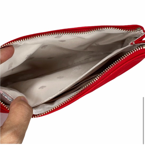 Kate Spade chelsea medium wristlet pouch bag
(NWT) ♠️♥️ - Picture 7 of 8